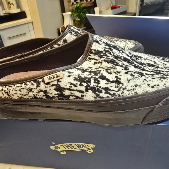 Vans Premium Pony Hair Mules Slides Chocolate Slip-On Shoes MENS SIZE 10 NEW - Picture 1 of 13